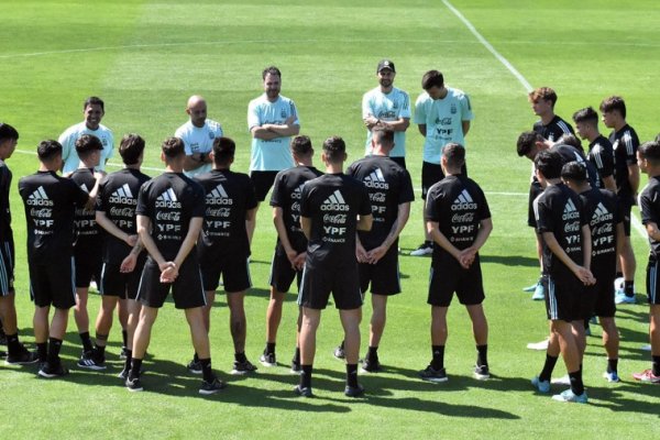 La selección Sub-20 de Mascherano busca el título de L'Alcudia ante Uruguay