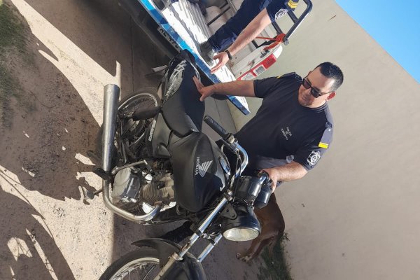 Detectan motocicleta adulterada en estampado alfanumérico del cuadro y motor