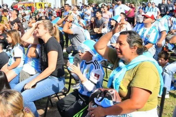 Nuevamente la Fan Fest se realizará en la playa Arazaty