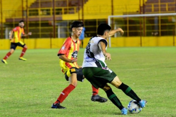 Ferroviario Corrientes se quedó sin poder avanzar en el Regional Amateur