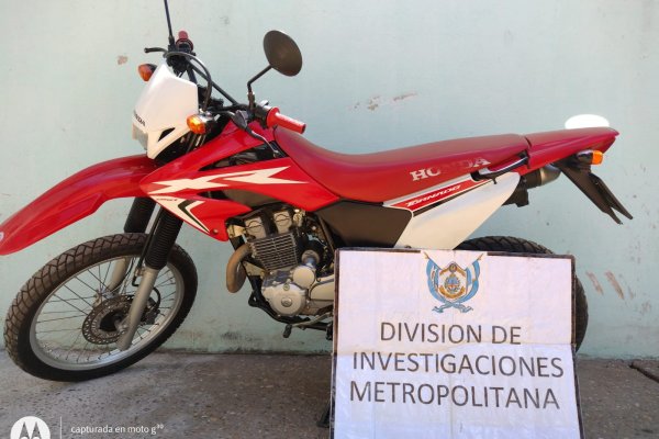 La Policía recuperó una motocicleta desarmada la cual habría sido denunciada como sustraída