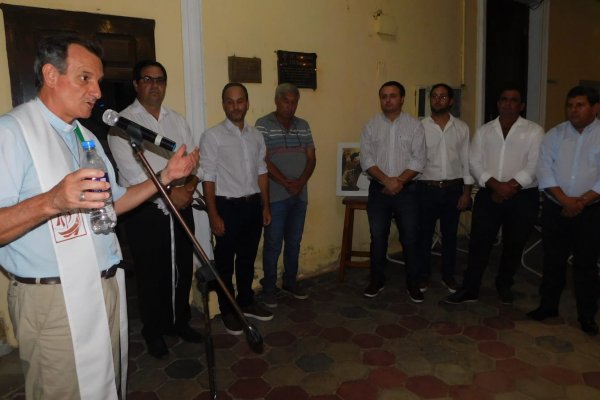 Monseñor Adolfo Canecín bendijo una placa recordatoria en LT7