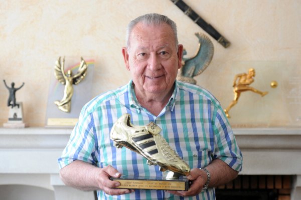 Murió Just Fontaine, el futbolista que más goles metió en un Mundial