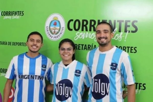 Deportistas correntinos venden una rifa para poder viajar a participar del Mundial de Cestoball