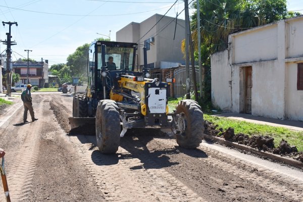 Asfaltarán y repavimentarán la calle Los Tulipanes entre las avenidas  Río Chico y Libertad