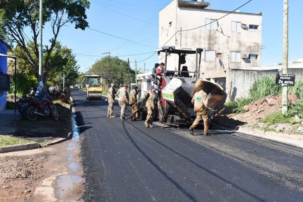 Finalizó la pavimentación de calle Los Tulipanes entre las avenidas  Río Chico y Libertad