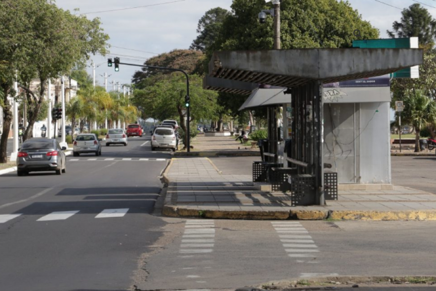 Paro de colectivos sin servicio urbano y de Chaco Corrientes