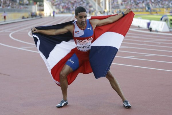 Un atleta olímpico de elite reveló que falsificó su edad en su documento