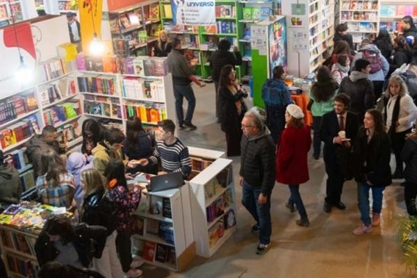 Feria Provincial del Libro: tendrá invitados como Marcos Peña, Ceferino Reato y Martín Kohan