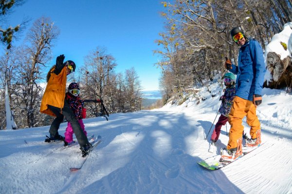 Fin de Semana largo, nieve y fiestas en Neuquén