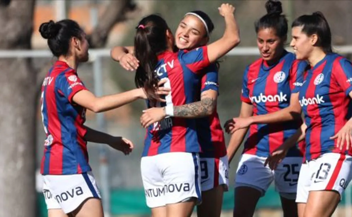 Las Santitas empezaron con el pie derecho en la Copa de la Liga