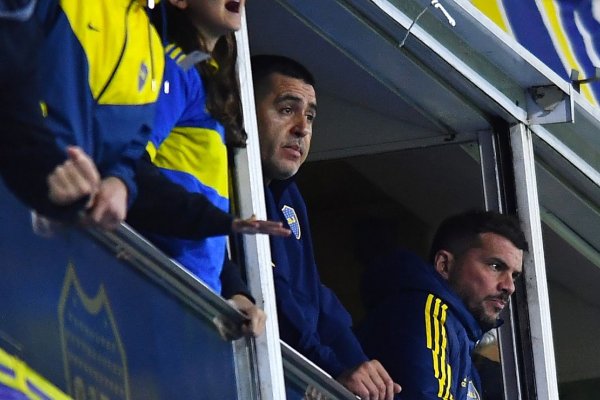 Riquelme eligió a los dos mejores extremos izquierdos del país