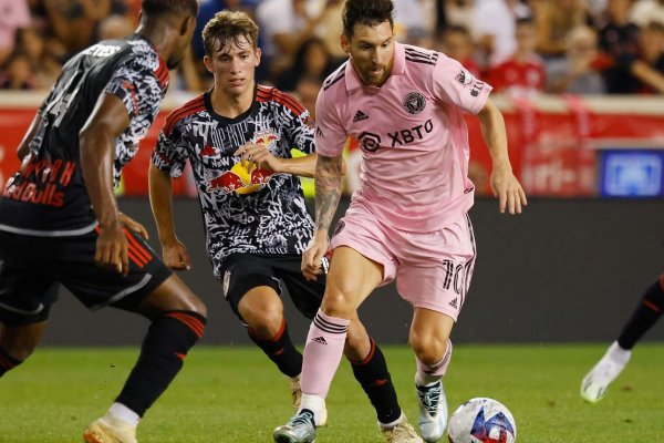 ¿Quién se la llevó? El inesperado destino que tuvo la camiseta del debut de Messi en la MLS