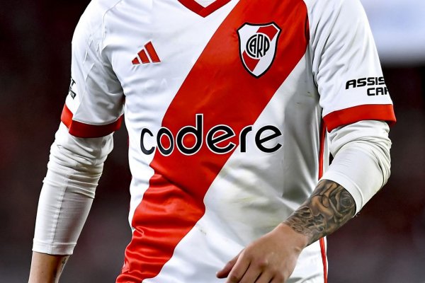 Confirman que uno de los referentes de River seguirá 