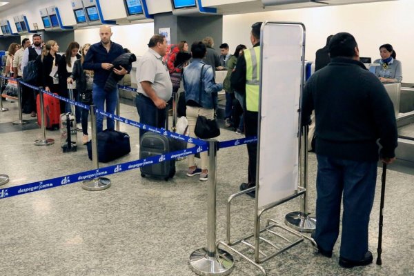 Crece el conflicto gremial en Aerolíneas Argentinas, las repercusiones