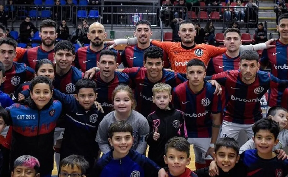 El futsal masculino no pudo ante Banfield