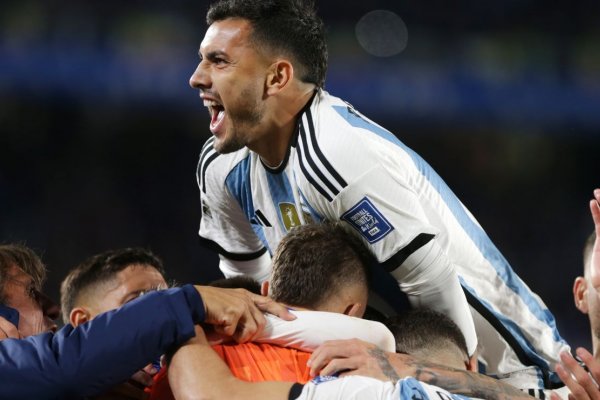 ¿Juega Paredes? La probable formación de Argentina para el partido contra Bolivia