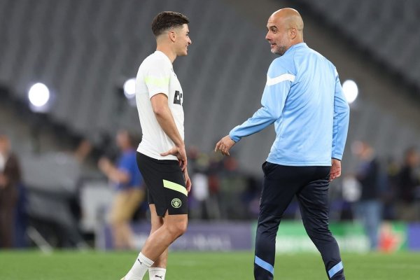 Pep Guardiola elogió a Julián Álvarez tras el triunfo del Manchester City