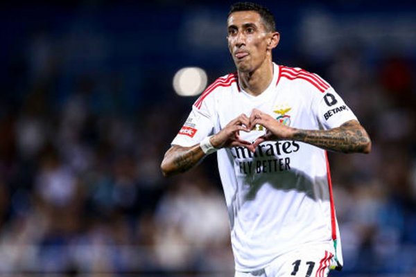 VIDEO | ¡El Fideo no para! Di María y un golazo de tiro libre para el Benfica