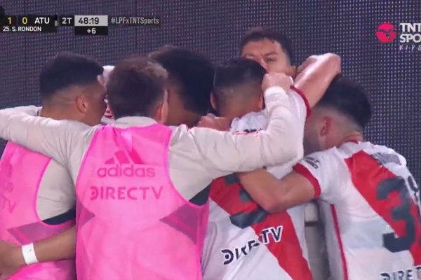 VIDEO | Salomón Rondón metió un frentazo letal e hizo delirar a todos los hinchas de River