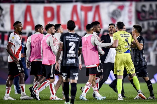 El DT de Atlético Tucumán le puso los puntos a Borja: 