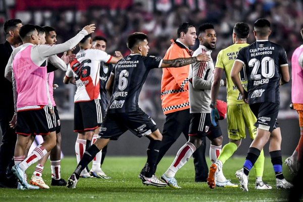 Tomás Marchiori habló del cruce con Borja tras el triunfo de River ante Atlético Tucumán