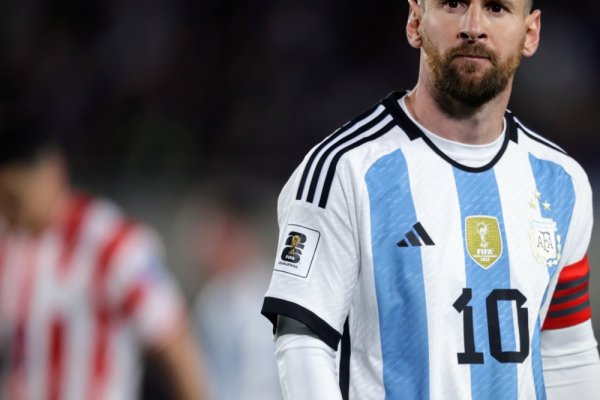 ¡De no creer! El llamativo pedido de Messi a Otamendi cuando ingresó ante Paraguay