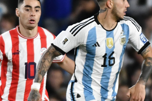 La revelación de Enzo Fernández luego del triunfo ante Paraguay: 