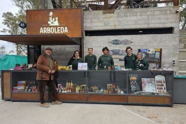 La cima del Cerro de la Gloria tiene un nuevo restaurante