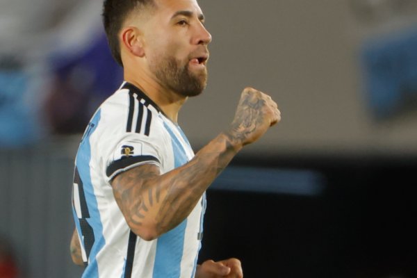 ¿Qué pasó? La acción de Otamendi que contó con el apoyo de Di María