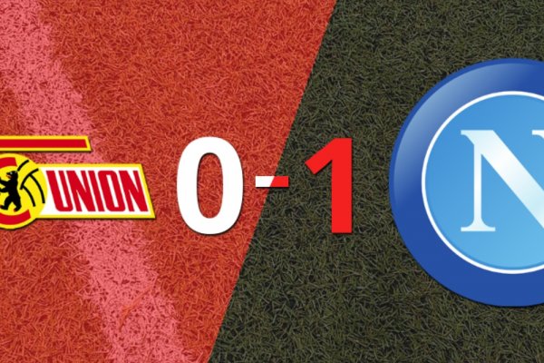 Por la mínima diferencia, Napoli se quedó con la victoria ante Unión Berlín en el estadio Olympiastadion