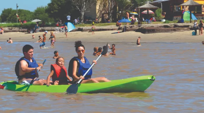 La hermosa playa con arena clara de Buenos Aires que es reserva de la Unesco y está a 150 km de CABA