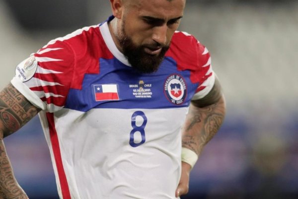 ¿Arturo Vidal a Independiente? La respuesta de Carlos Tevez