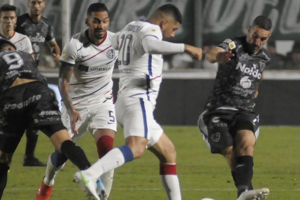 Sarmiento vs. San Lorenzo: probables formaciones y TV en vivo por TNT Sports