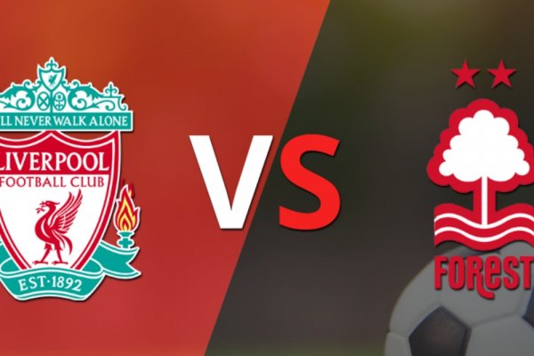 Arrancan las acciones del duelo entre Liverpool y Nottingham Forest