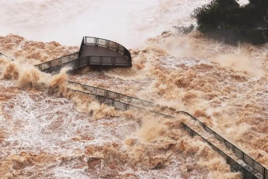 Cataratas del Iguazú: analizan cuándo reabrir el parque para los turistas