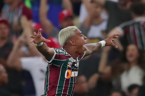 ¡Tremendo! Diniz predijo el gol de Kennedy en Fluminense vs Boca