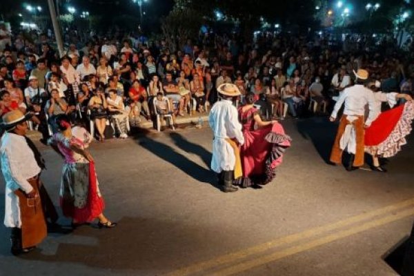 El Día de la Tradición, La Merced baila y canta al país en su 14° festival