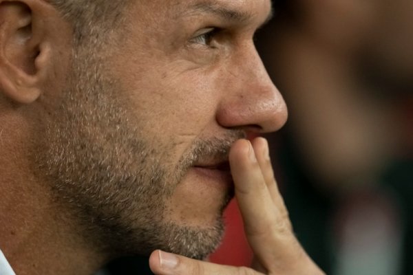 Demichelis lo bajó de la lista de concentrados y se va de River