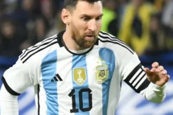 El jugador del fútbol argentino que igualó un récord de Messi