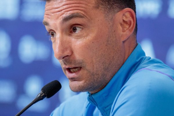 La duda de Scaloni en el once de Argentina para recibir a Uruguay