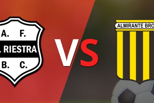 Ya juegan Riestra y Almirante Brown en el estadio Guillermo Laza