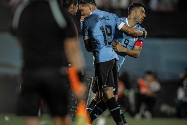 ¡Uruguay goleó a Bolivia en el regreso de Luis Suárez!