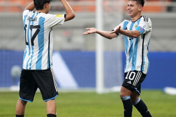 Con un Diablito Echeverri inspirado, Argentina goleó 3-0 a Brasil y es semifinalista