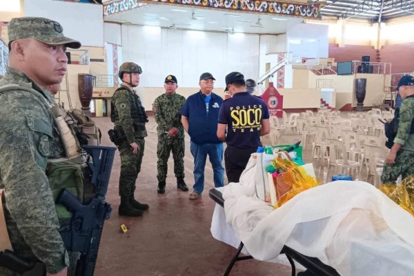 Cuatro muertos en una explosión en el servicio masivo de este domingo en el gimnasio de una universidad filipina