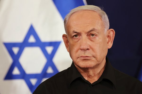 El audio filtrado de una acalorada reunión revela la furia de los exrehenes contra Netanyahu