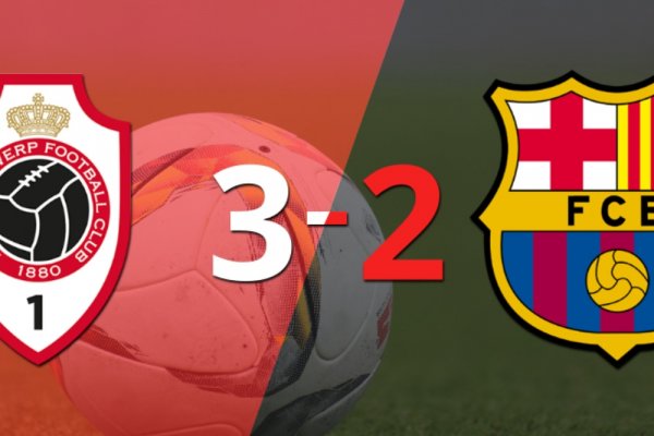 Con una mínima ventaja, Royal Antwerp venció a Barcelona en un duelo lleno de goles