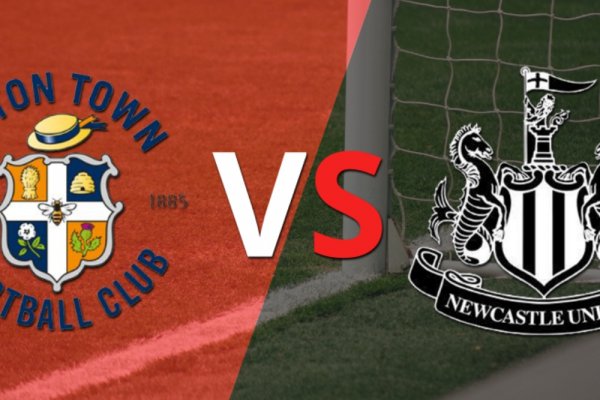 Comienza el partido entre Luton Town y Newcastle United en el estadio Kenilworth Road