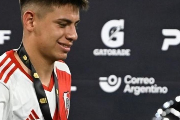 El representante de Echeverri rompió el silencio y confirmó su futuro en River