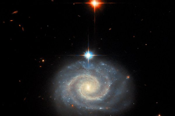 La NASA observa una galaxia con luz 